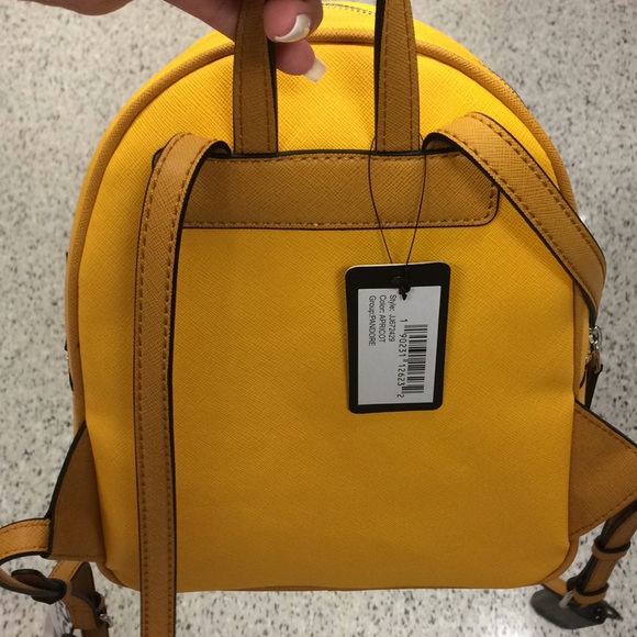 G by guess mini backpack - Picture 3 of 3